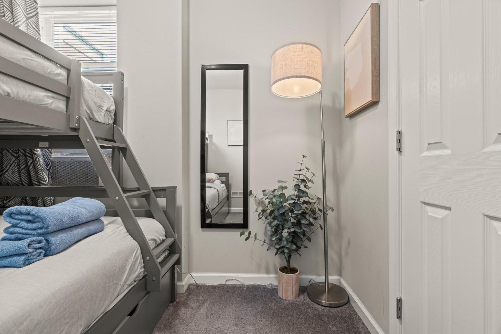 Uptown Gem! A Family Home Free Early Check-In! 费城 外观 照片